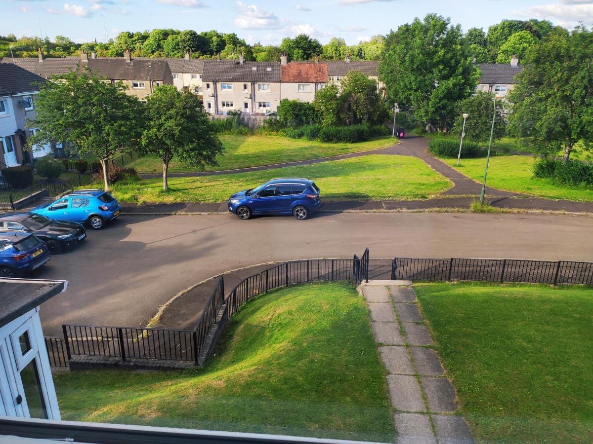 Single Bedroom In Quiet Neighbourhood Glasgow Eksteriør bilde